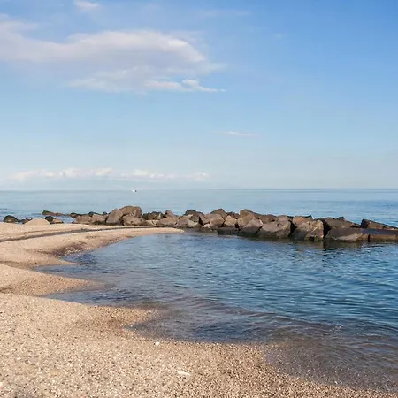 Amazing In Appartement Giardini-Naxos