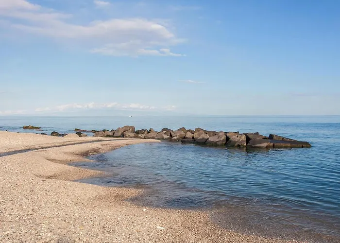 Amazing In Apartment Giardini Naxos