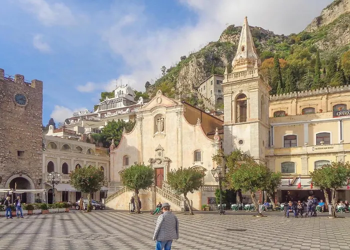 Amazing In Giardini-Naxos